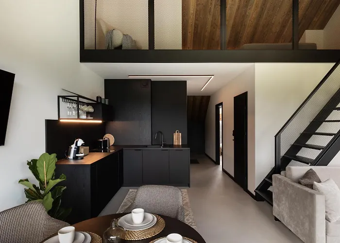 לינה וארוחת בוקר Widoq 3*