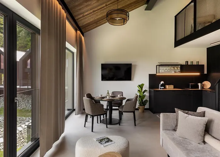 לינה וארוחת בוקר Widoq 3*